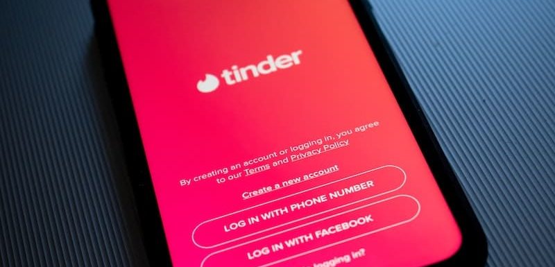 ¿De verdad es posible encontrar el amor en Tinder?